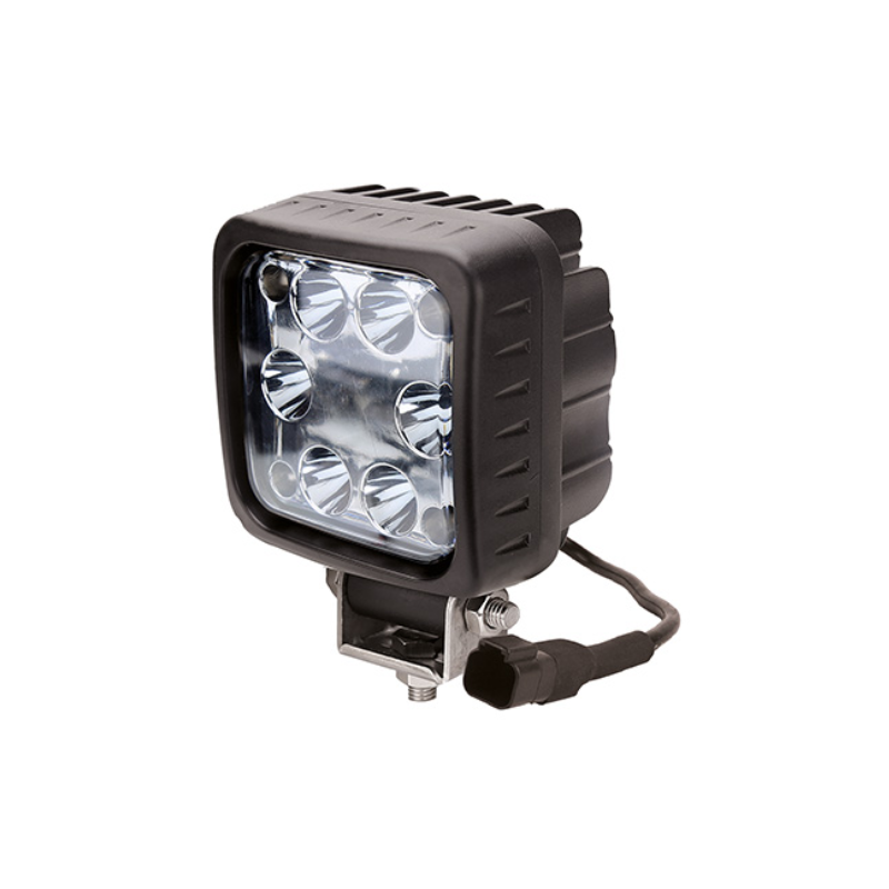 PHARE DE TRAVAIL CARRE 6 LED 3000 LUMENS ECLAIRAGE LONGUE PORTEE AVEC FAISCEAU 30CM ET PRISE DEUTSCH