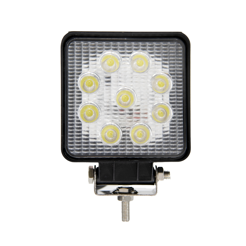 PHARE DE TRAVAIL CARRE 9 LED AVEC INTERRUPTEUR 2160LM LARGE